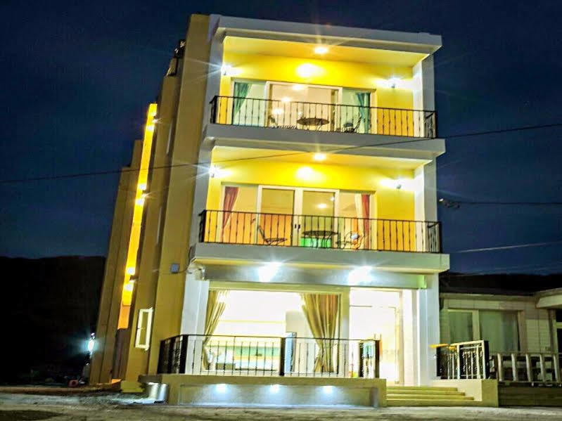 Tiffany Homestay Cape Eluanbi Exteriér fotografie